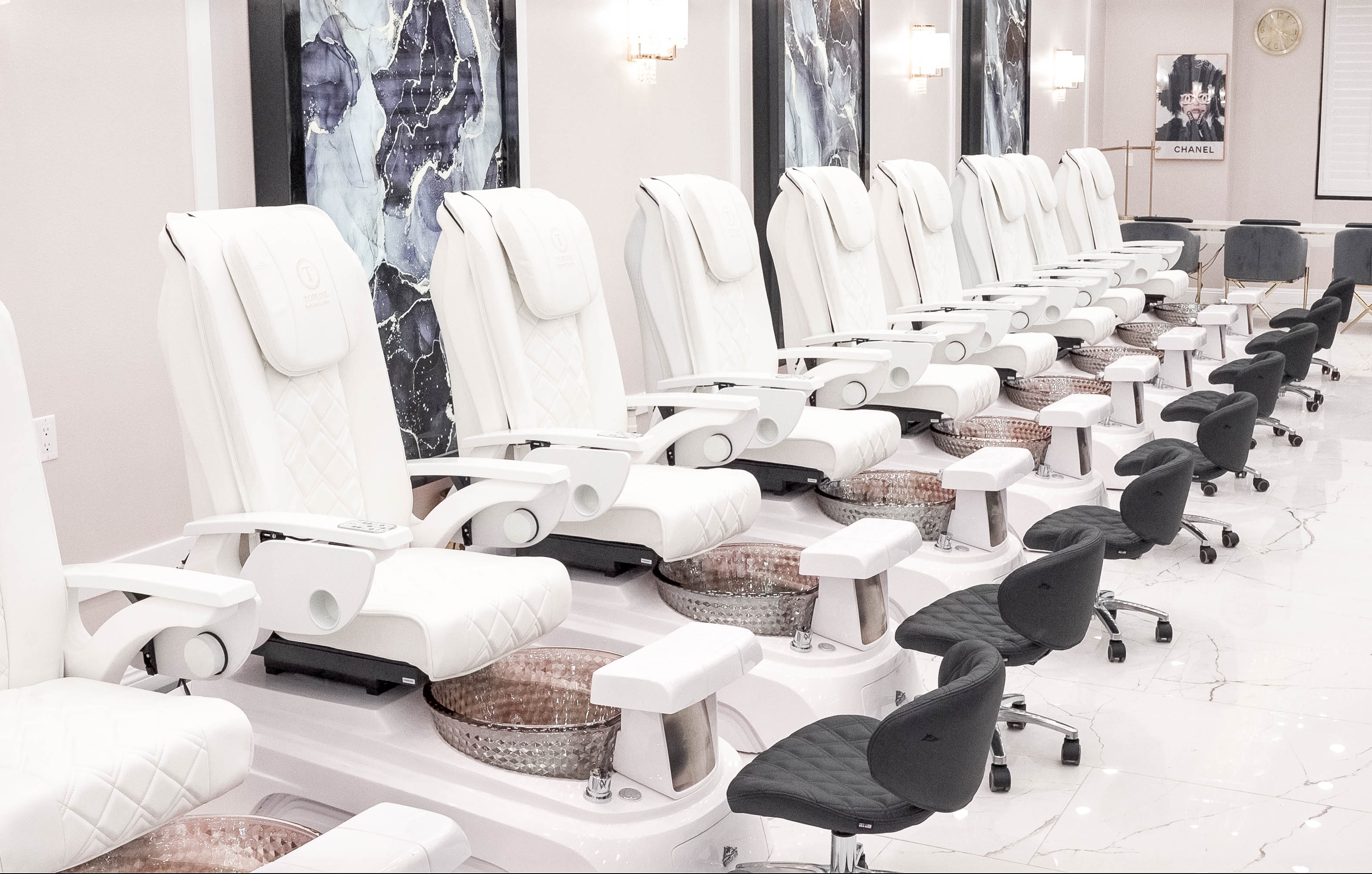 How Much Does a Pedicure Chair Cost? A Complete Buyer’s Guide for Salon Owners (2026)